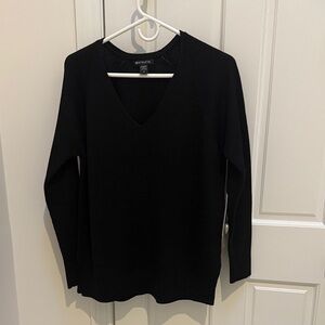 Athleta Elegant Black Hanover V-Neck Sweater